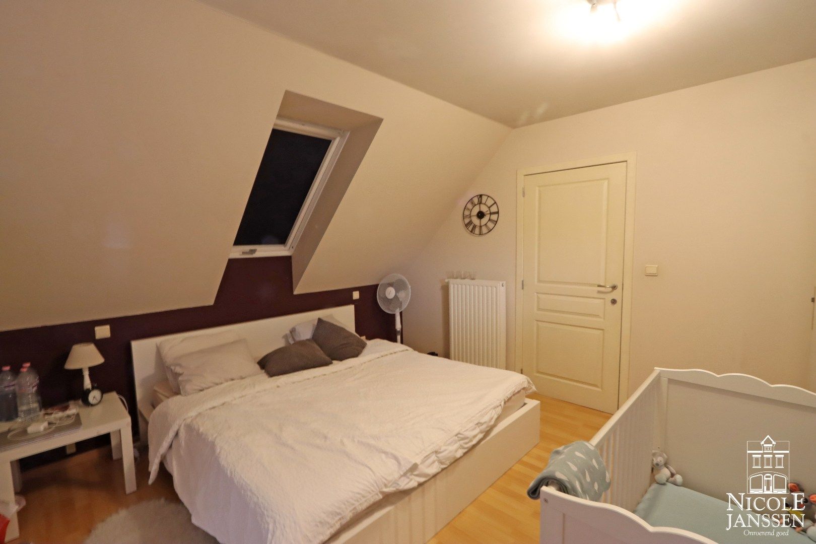 Zeer ruim duplex-appartement foto 13