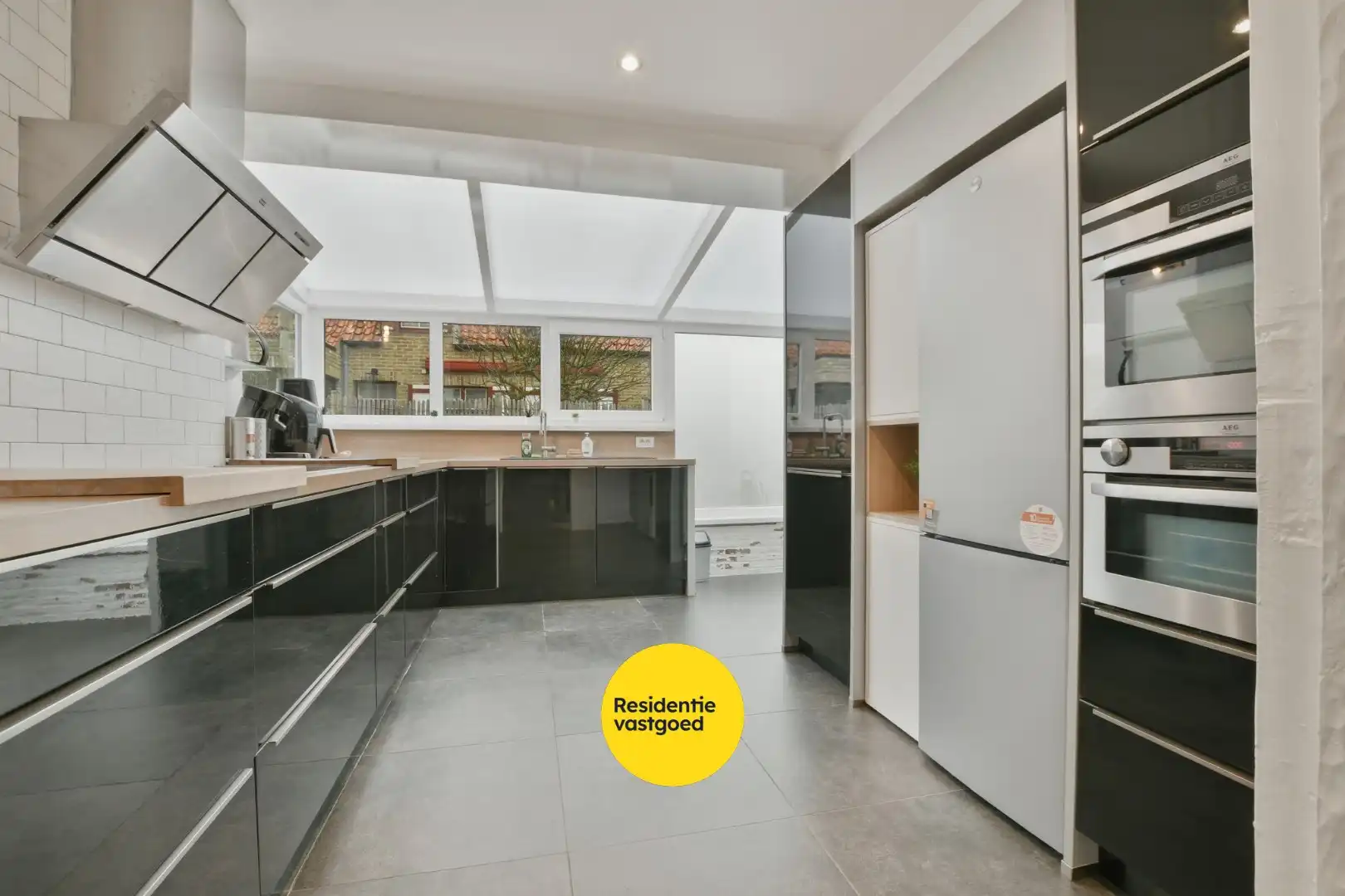 Ruime villa (201m²) op wandelafstand van het centrum en strand te Blankenberge! foto 8