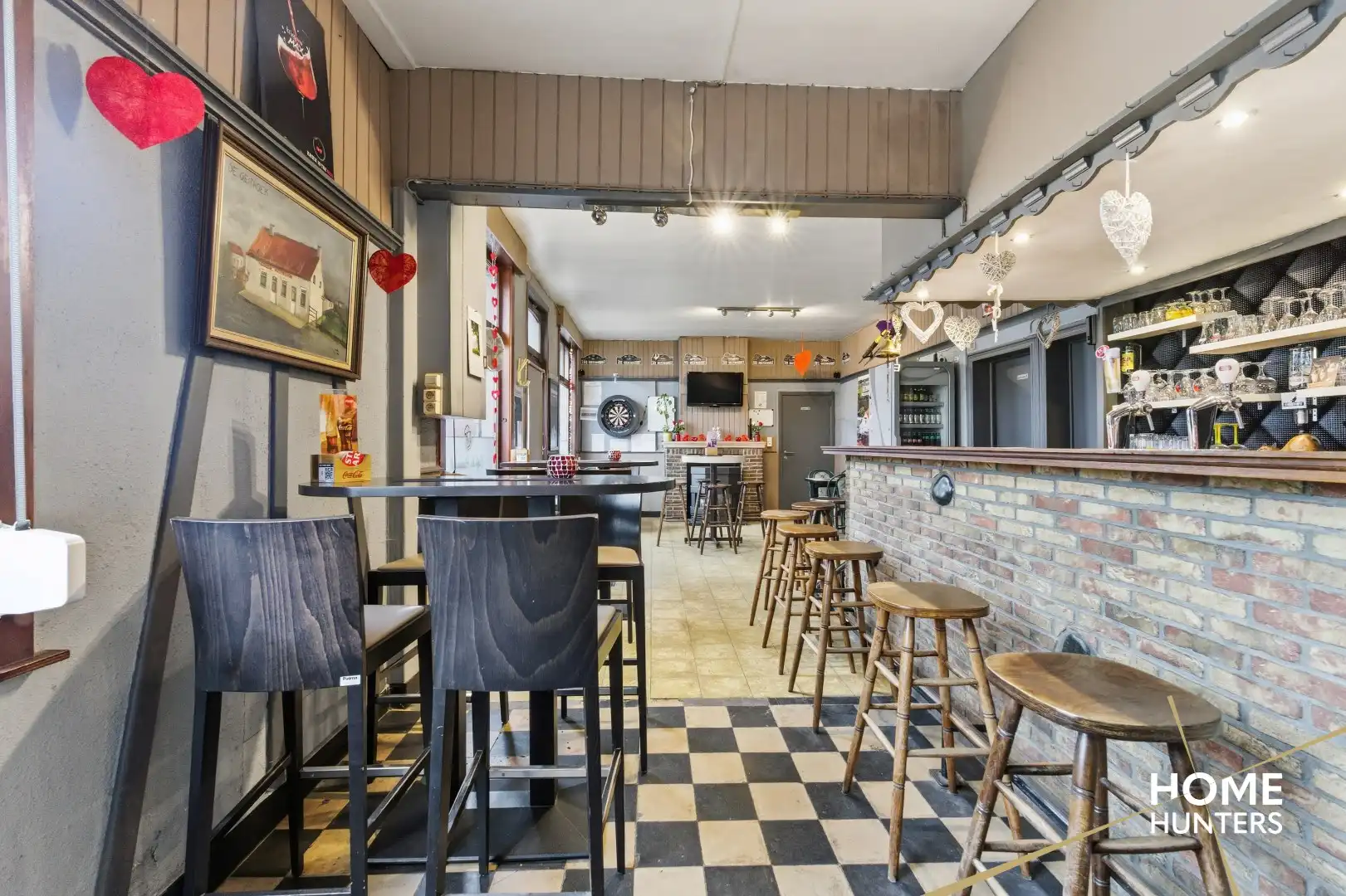 Te renoveren horecazaak met woonst op ruim perceel in Vlamertinge – Café De Hazewind foto 9