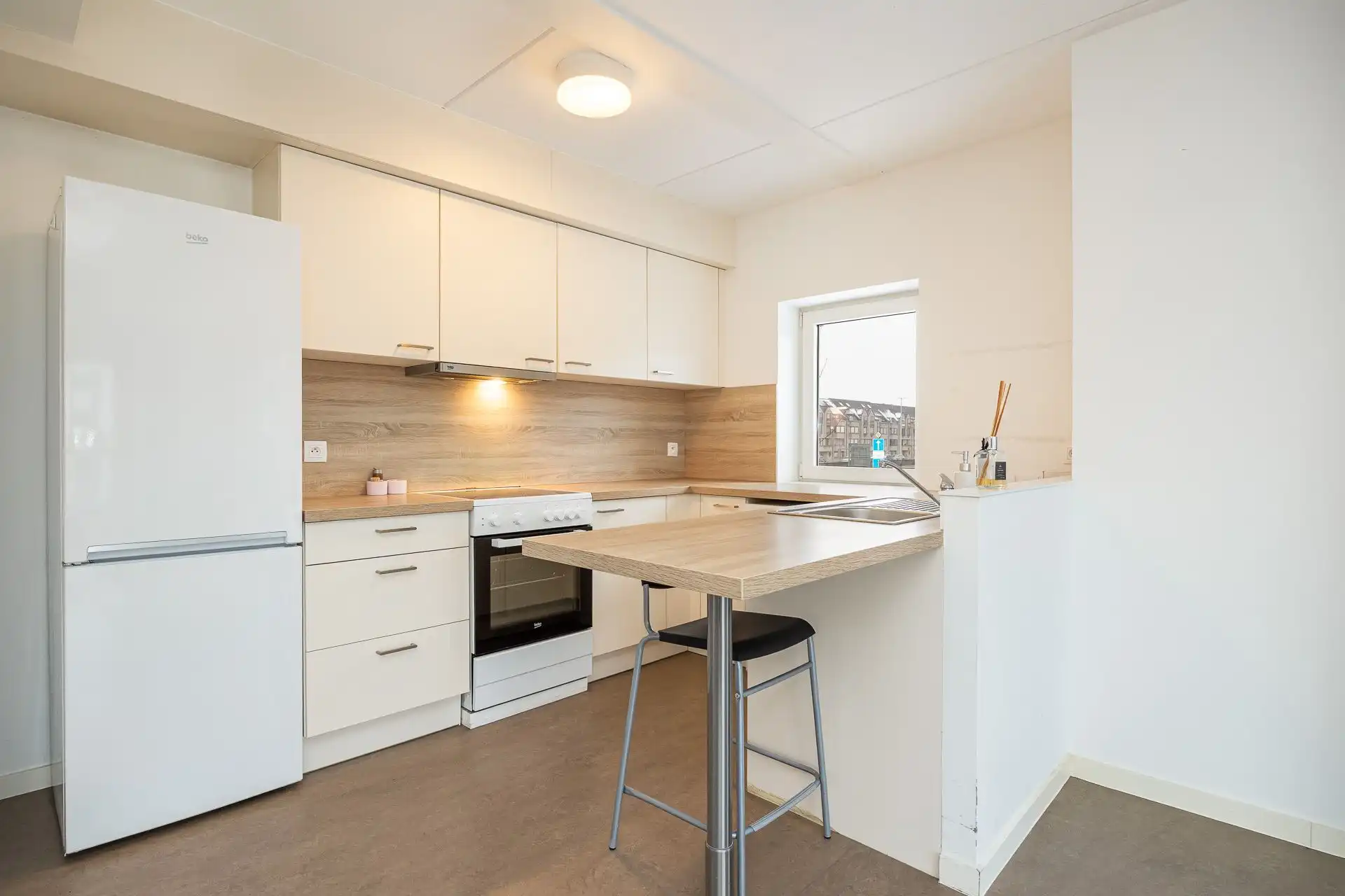 Lichtrijk 2-slpk appartement met staanplaats in Boom foto 8