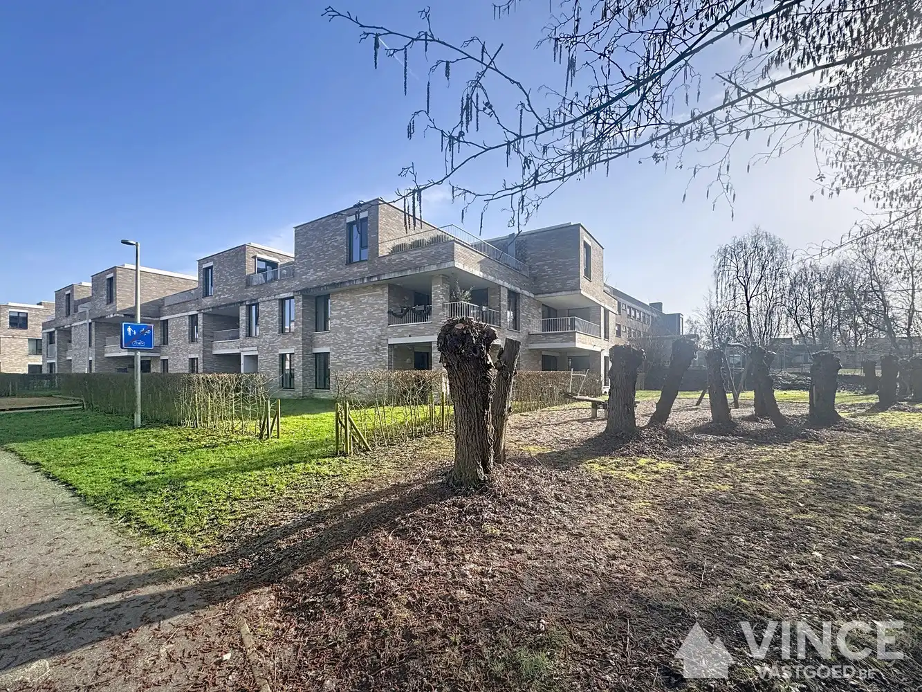 Modern appartement te huur met mooi uitzicht en veel lichtinval foto 22