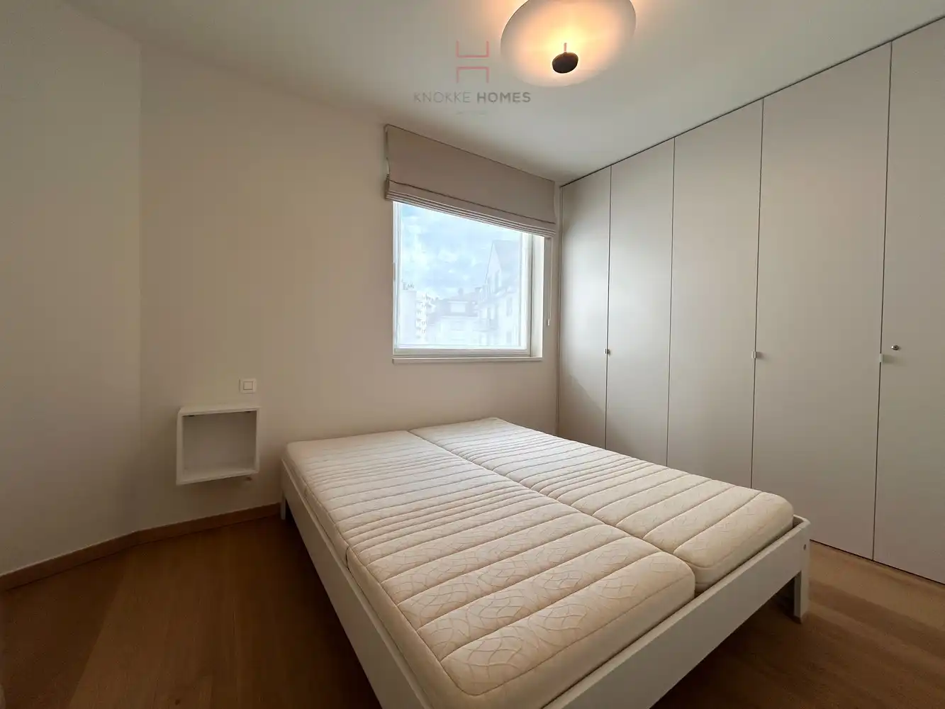 Zeer ruim en lichtrijk appartement met zijdelings zeezicht in Duinbergen foto 10