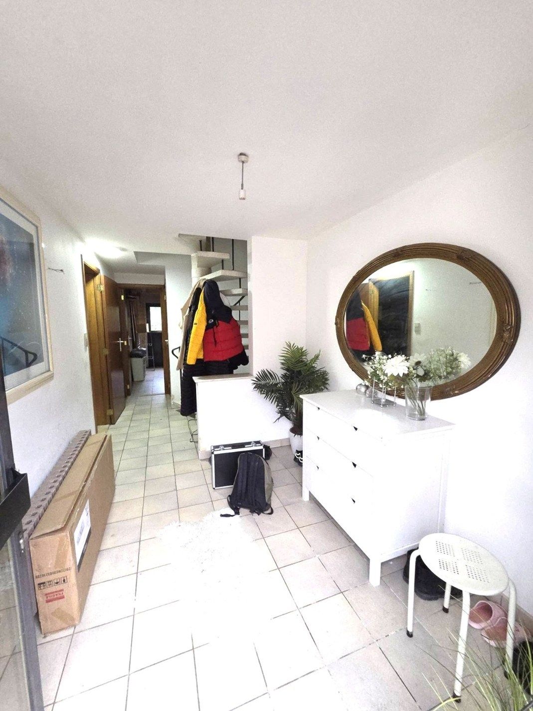 Charmante bel-etagewoning met 3 slaapkamers, ruime garage en zolder foto 2