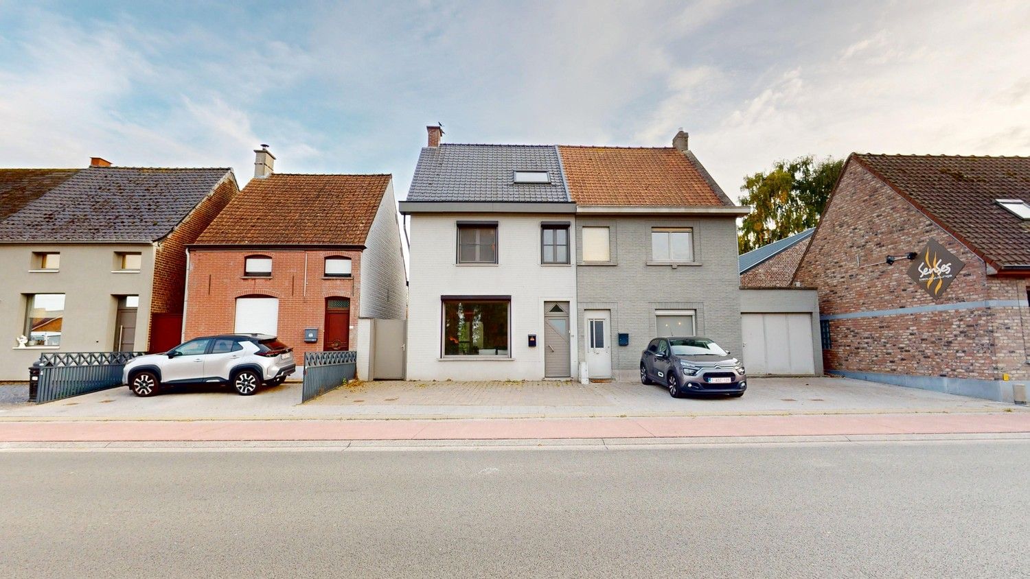Hoofdfoto van de publicatie: Gerenoveerde gezinswoning met 4 slaapkamers