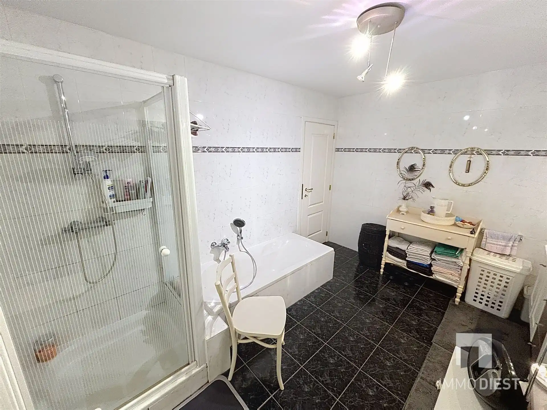 Duplex 176m2 - 3 slaapkamers - garagebox foto 21