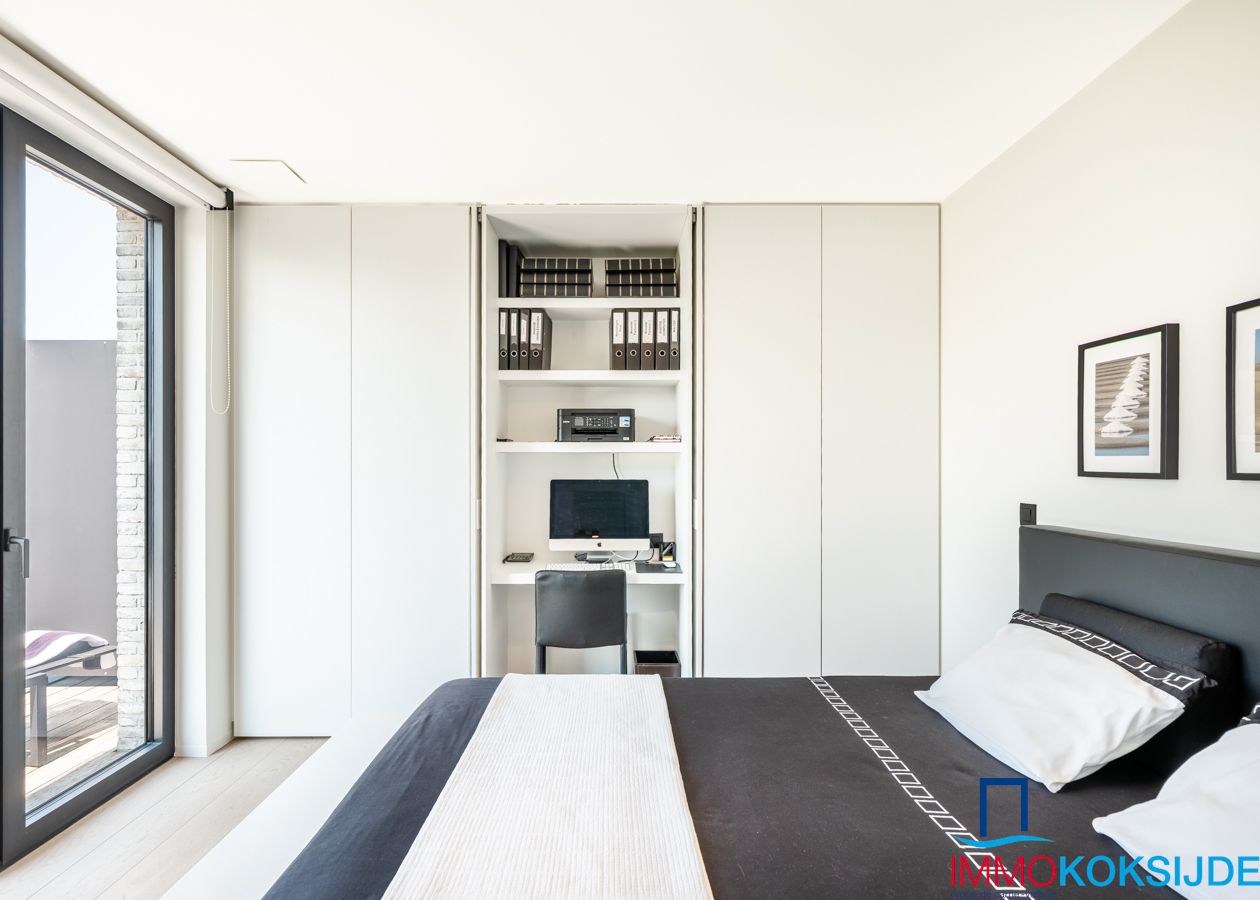 Exclusief penthouse met 2 slaapkamers en ruim terras in moderne residentie foto 31