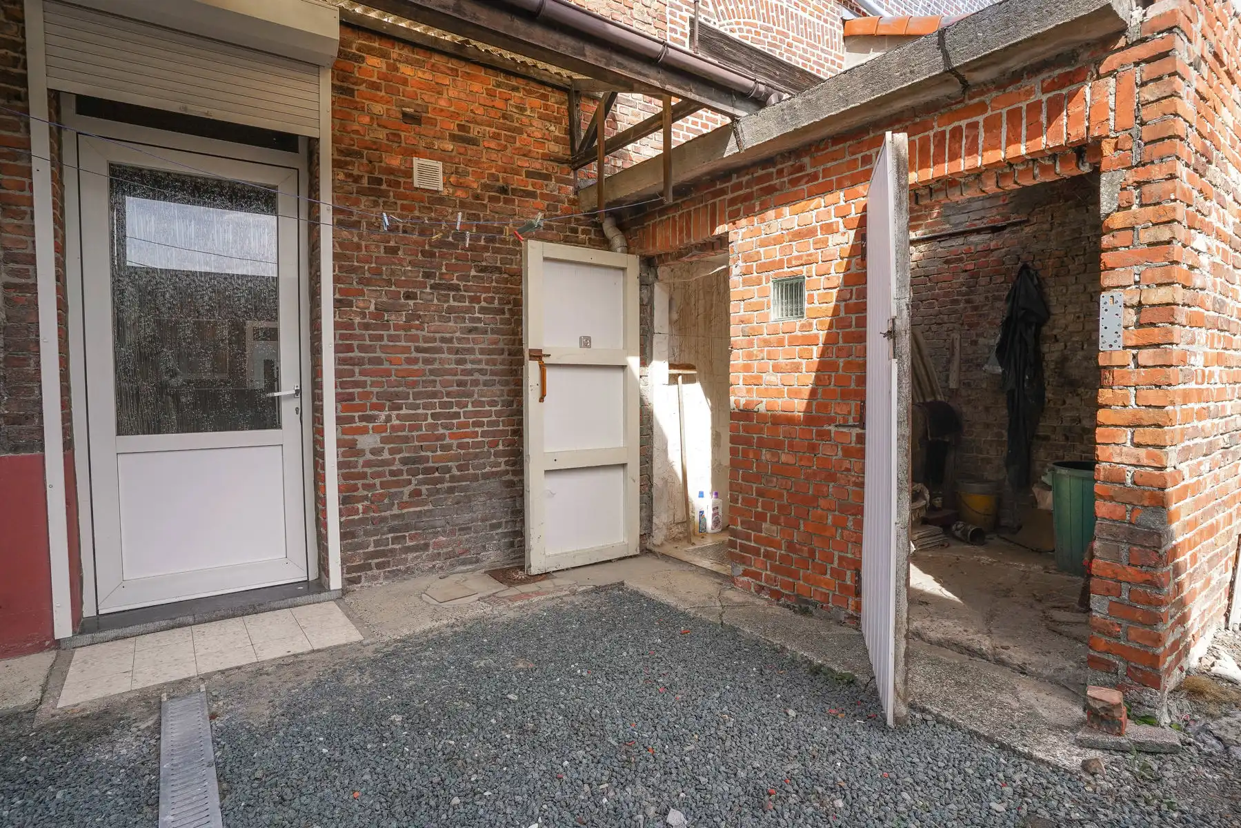 Rustig gelegen te renoveren HOB woning in Kapelle-op-den-Bos foto 24