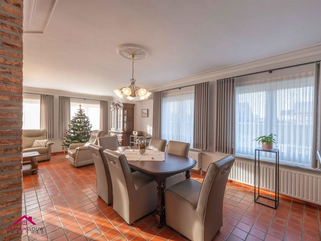 Zeer goed onderhouden, vrijstaande en gelijkvloerse woning foto 19