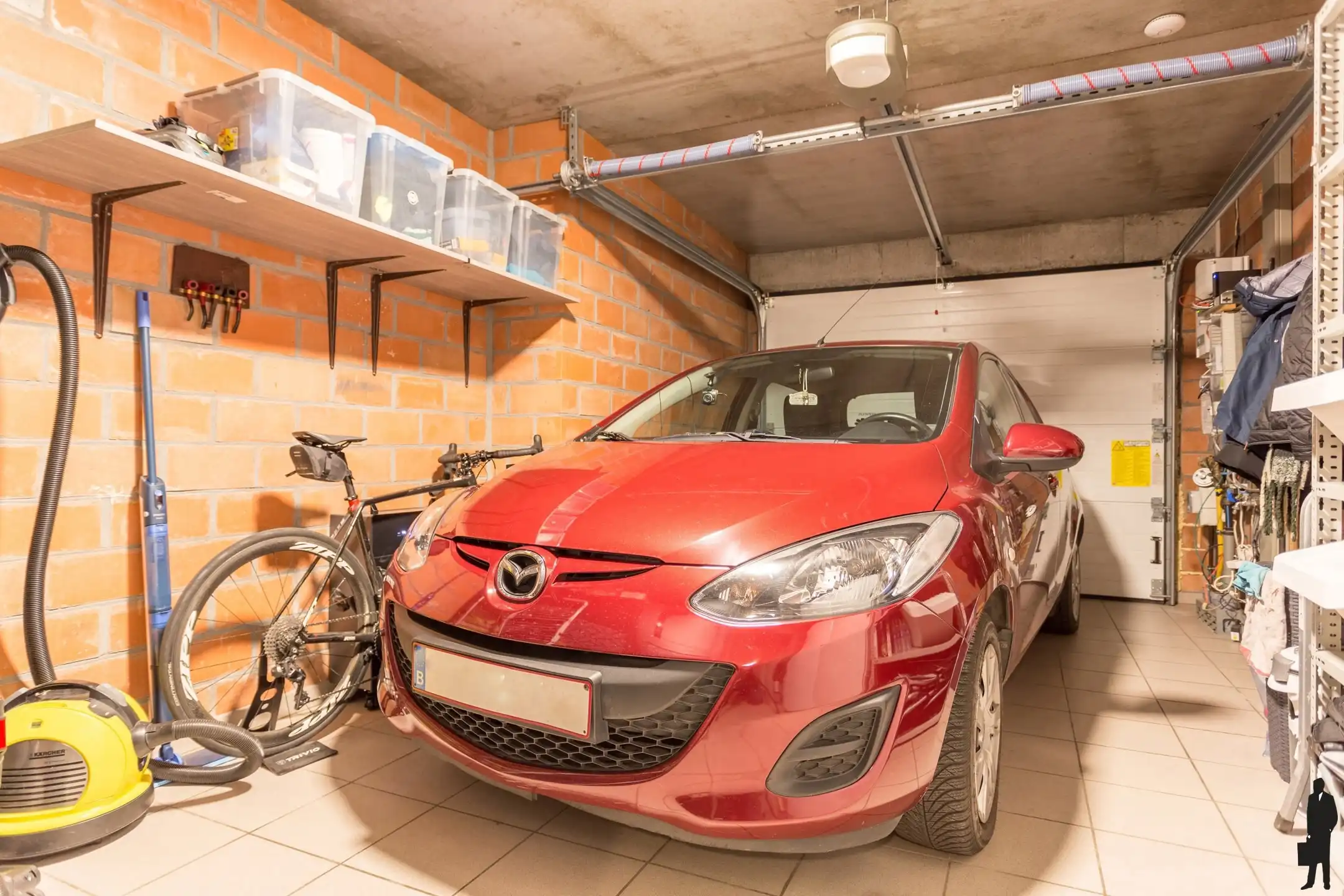 Instapklare gezinswoning met 3 slpk, tuin, garage & carport  foto 19