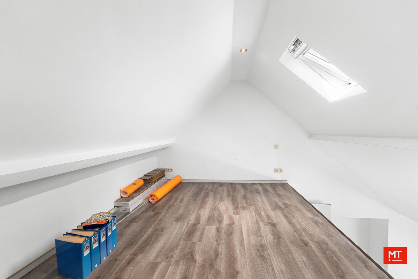Instapklare, alleenstaande woning met 3/4 slaapkamers, tuin en garage in Zonnebeke foto 13
