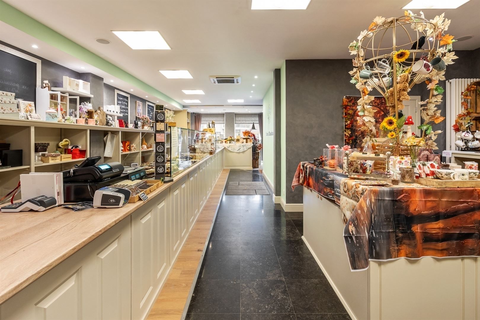 Commerciële ruimte of kantoor te MTH foto 2