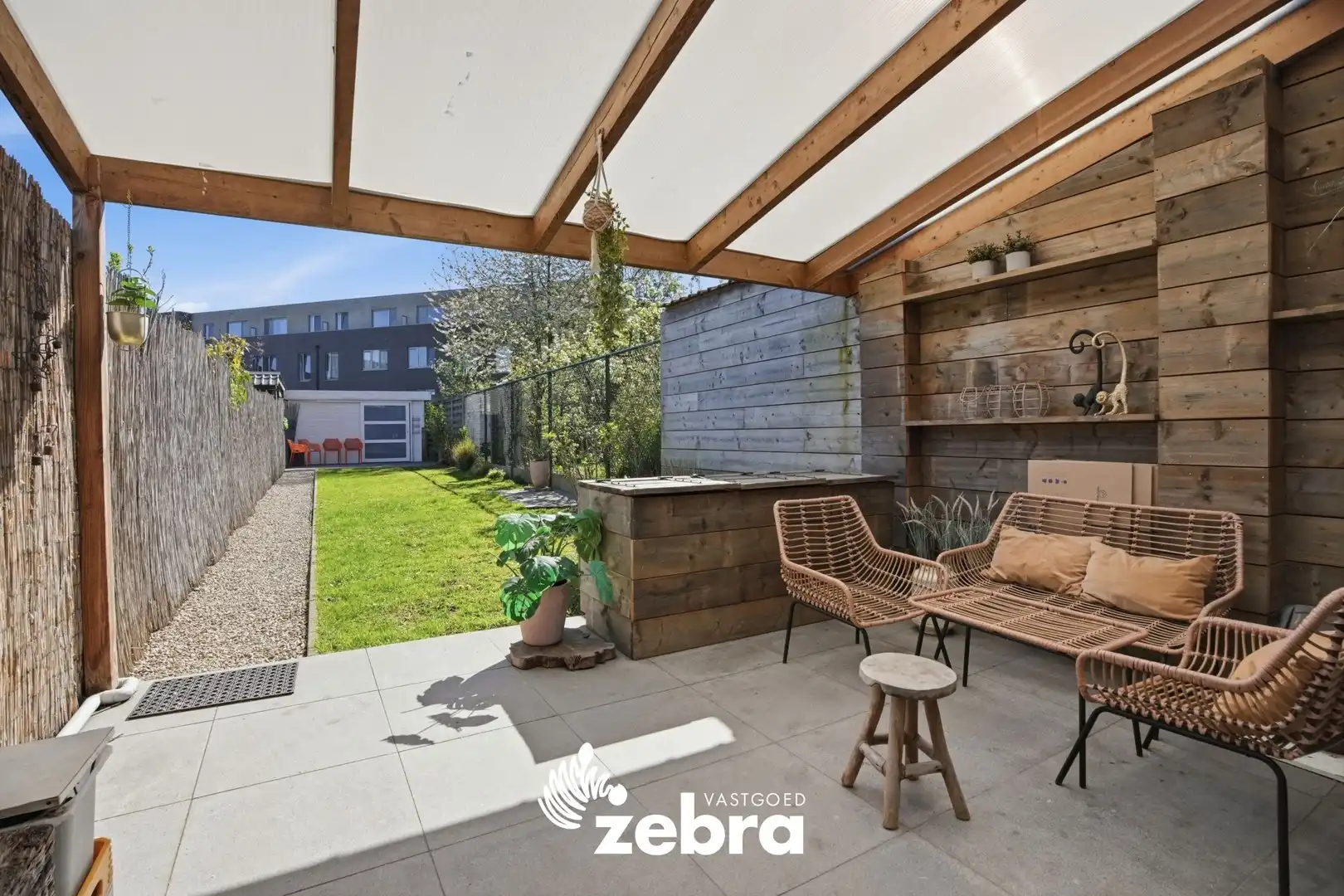 Instapklare, volledig gerenoveerde woning in Tielt met tuin, terras en uitweg! foto 22