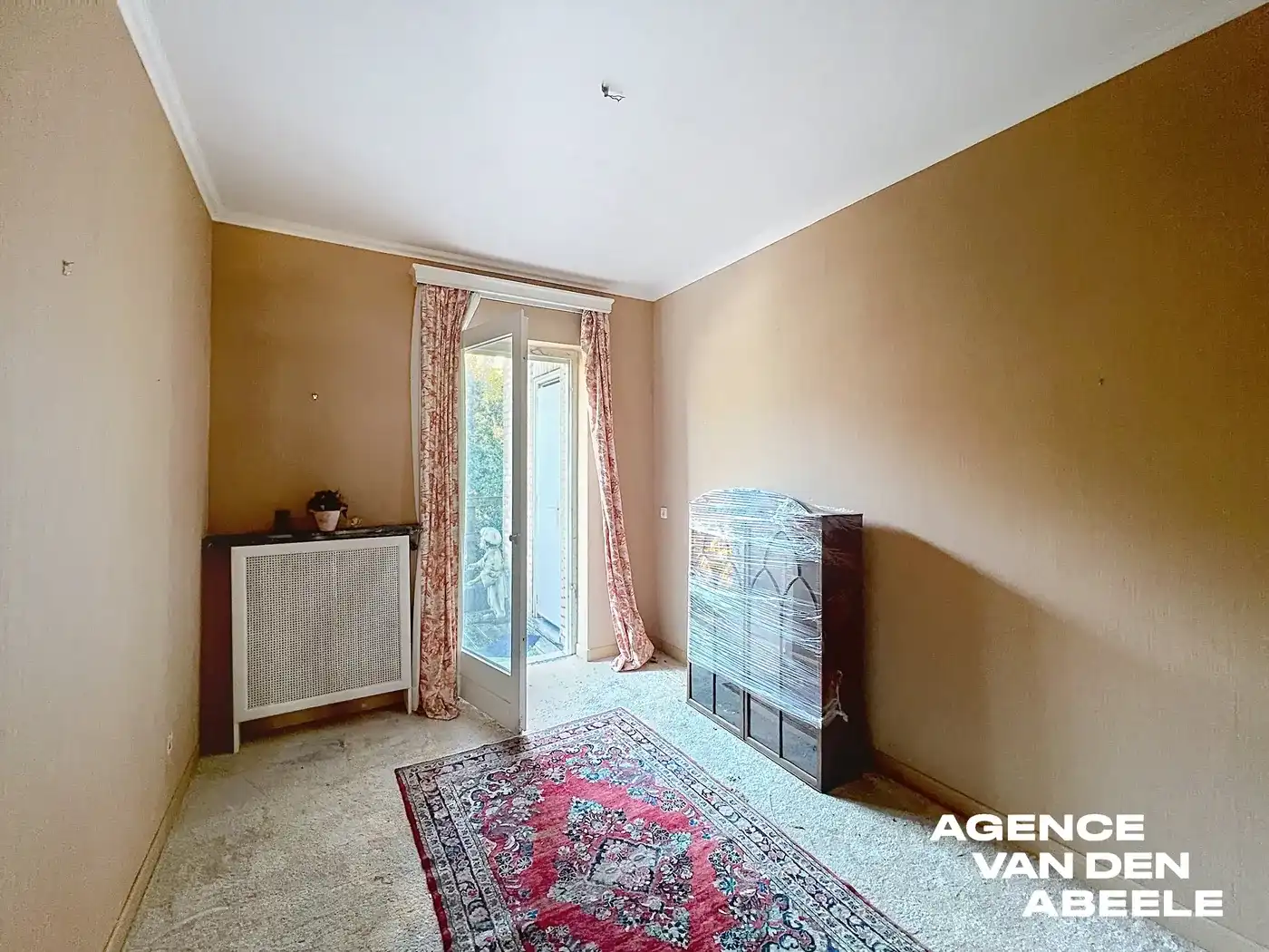 Op te frissen appartement met 2 slaapkamers aan de Sint-Annarei te Brugge foto 7