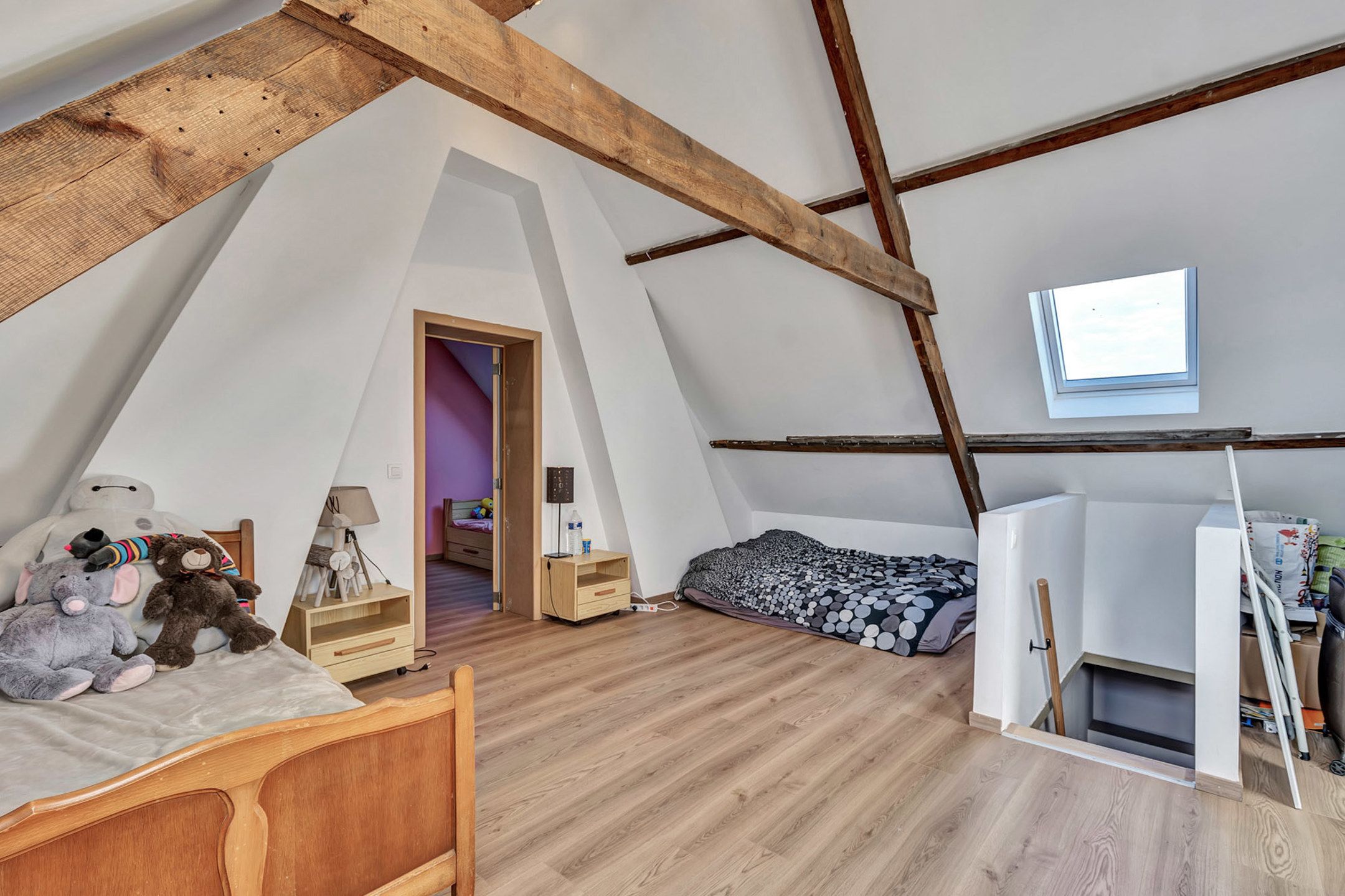 Ruime rijwoning met garage nabij centrum Deinze foto 12