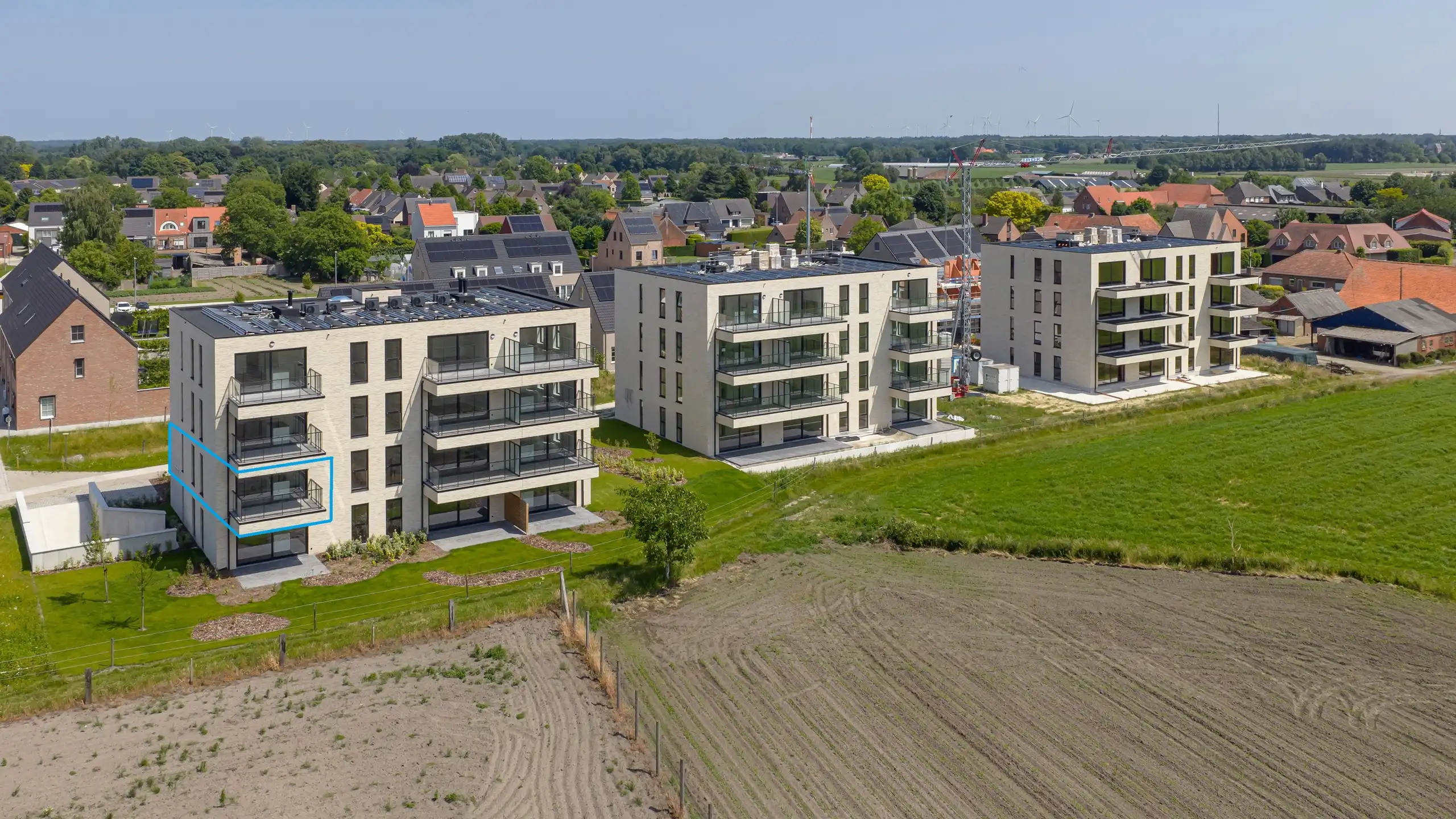 Appartement met 3 slpks en groot terras met zicht op weiland foto 2