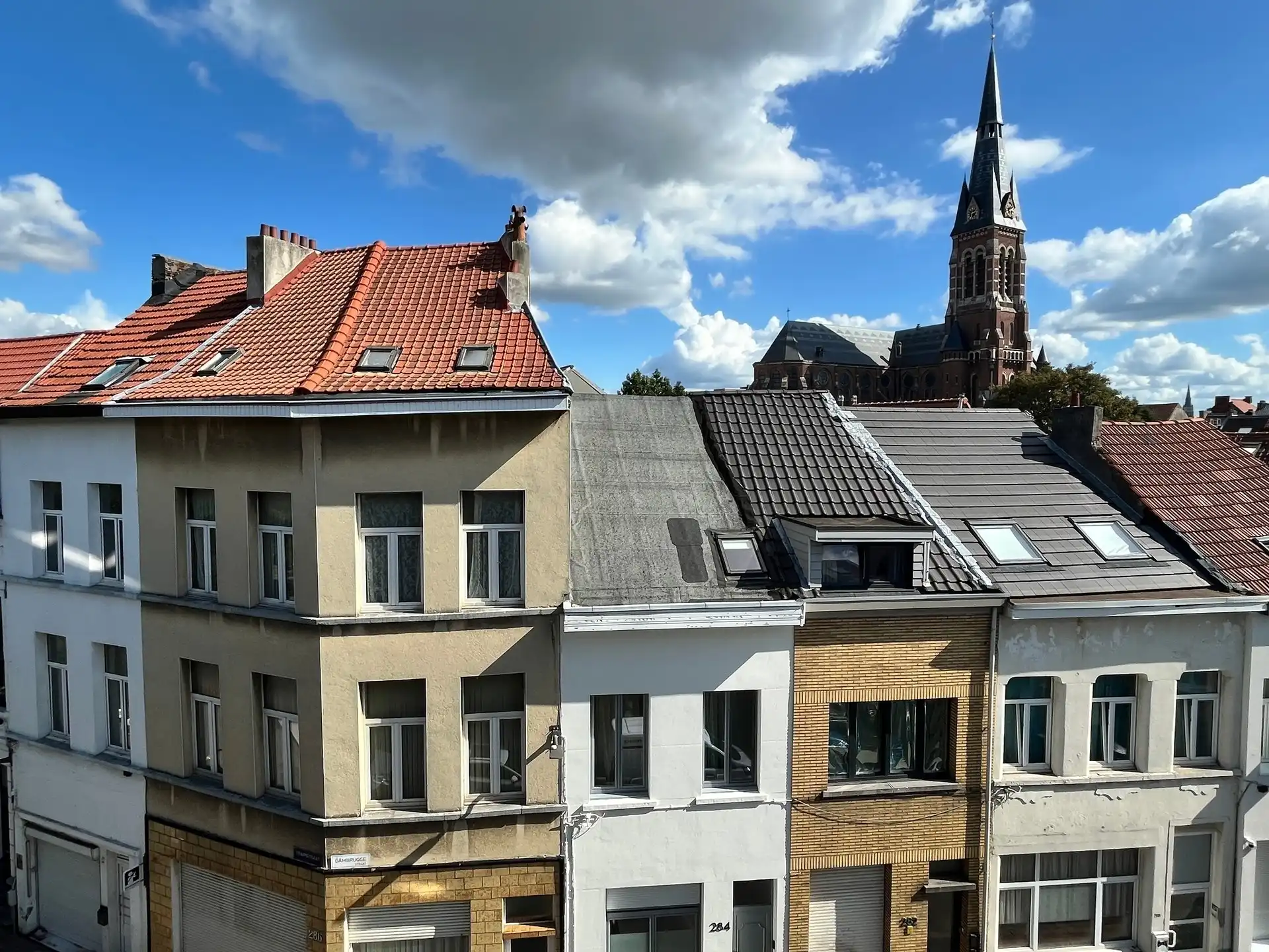 Grondidg gerenoveerd 1 slpk appartement met dressing foto 10
