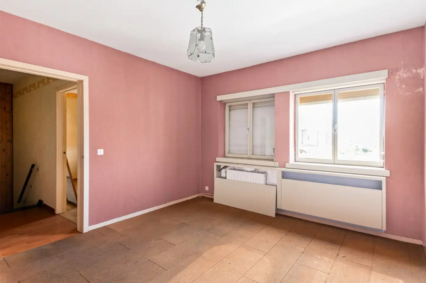 Te renoveren woning met 3 slpk., garage en tuin foto 13