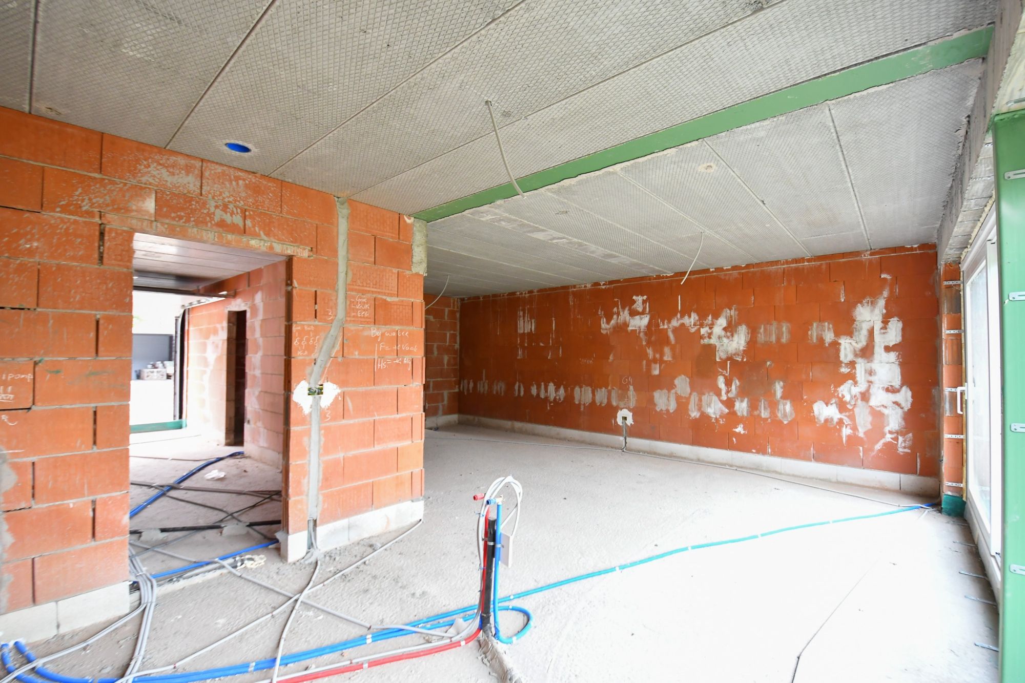 Landelijk gelegen NIEUWBOUW woning met 5slpk langs het kanaal op 340 m² - LOT 1 foto 8