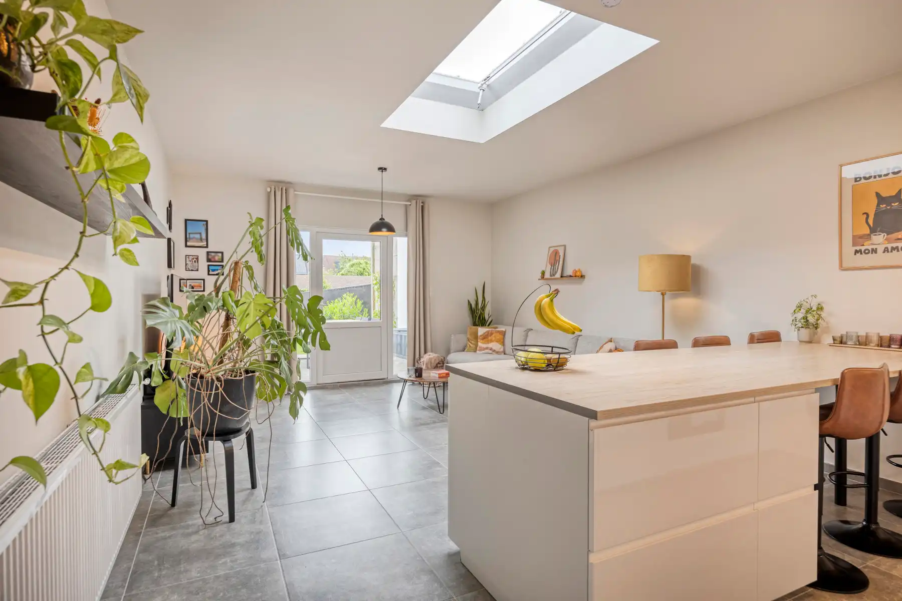 Instapklare stadswoning met 3 kamers en ruime tuin foto 2