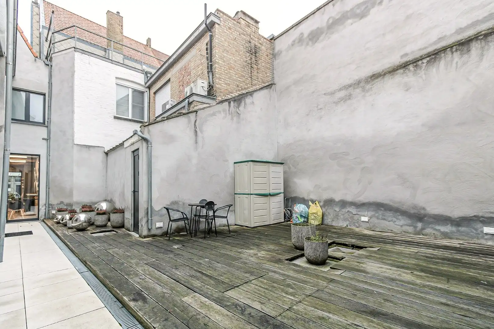 Handelsgelijkvloers Smedenstraat 13 Brugge te huur en te koop foto 18