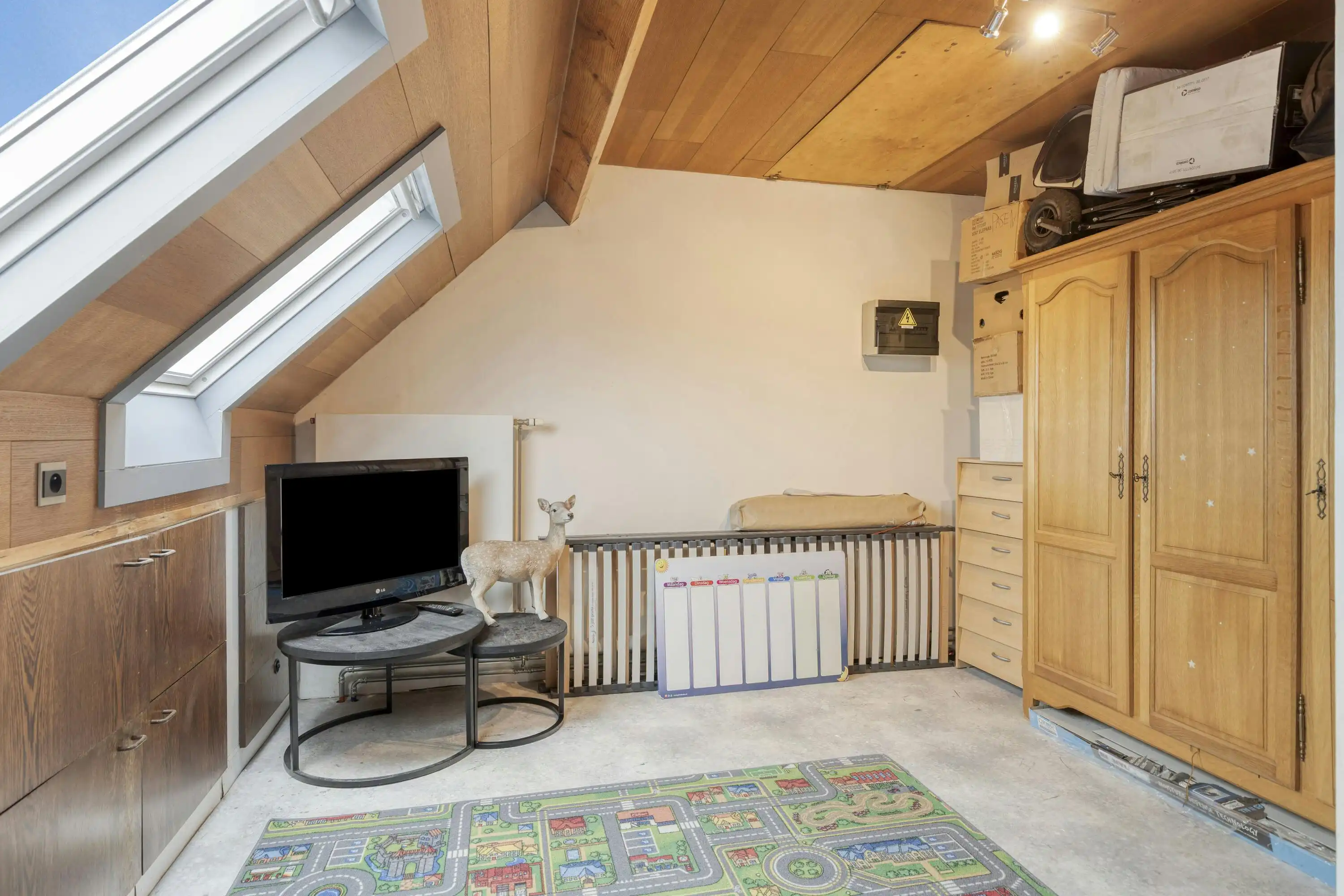 Lichtrijk halfopen huis met tuin en 5 slaapkamers te Schoten foto 24
