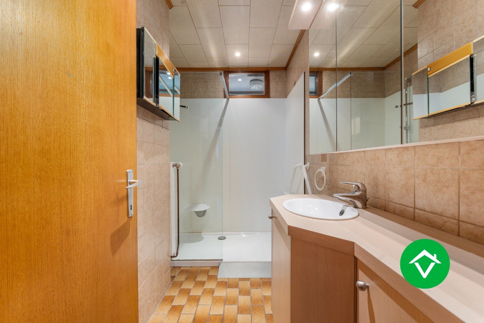 Instapklare woning met 3 slaapkamers en garage te Hooglede foto 13