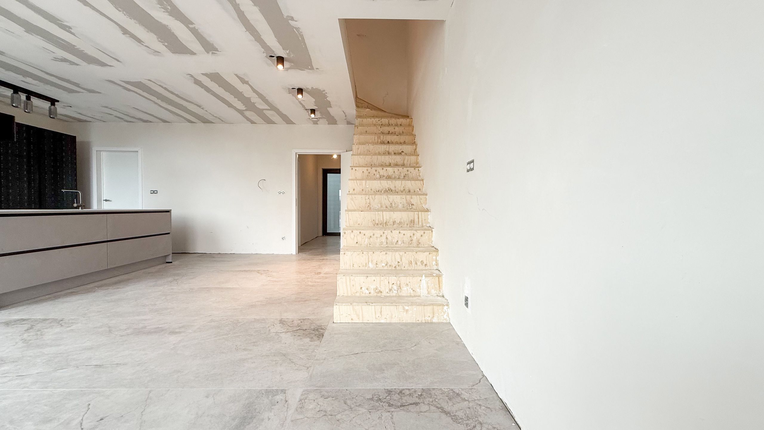 Goed gelegen recente nieuwbouwwoning met 3 slpkm en tuin! foto 11