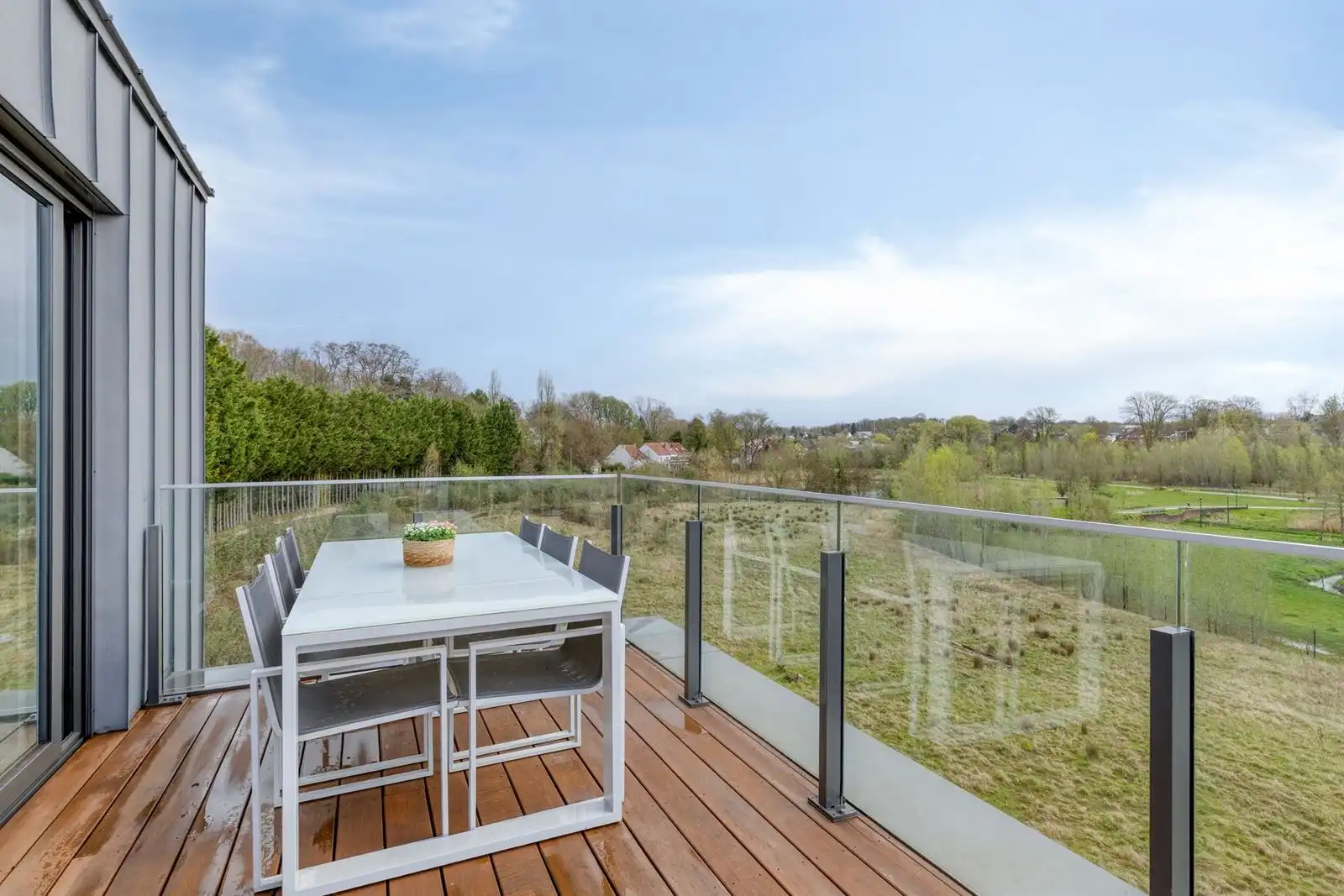 Prachtige penthouse met 3 slaapkamers en dubbel terras foto 12