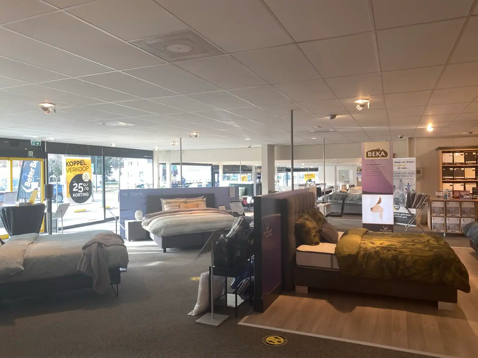 Handelspand 1.000 m² te huur op zichtlocatie in Genk foto 2