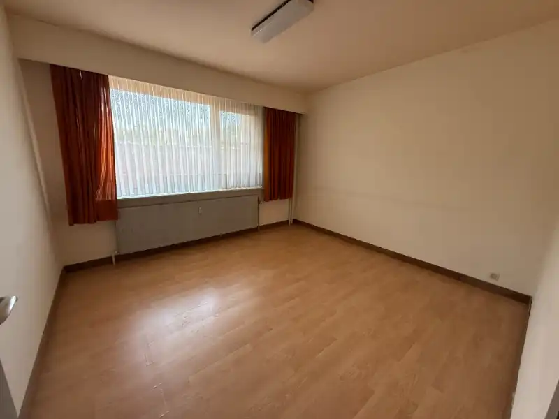 Gelijkvloers appartement met 2 slaapkamers en garage foto 7