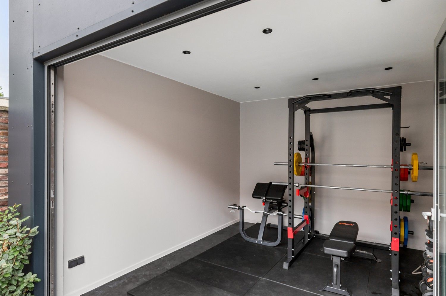Prachtig en hedendaags gerenoveerde woning met zwembad te Lier foto 31