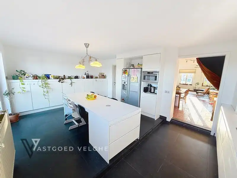 🌿 Goed onderhouden woning met 4 slaapkamers, grote garagebox/werkplaats & energiezuinige voorzieningen in Uikhoven foto 8