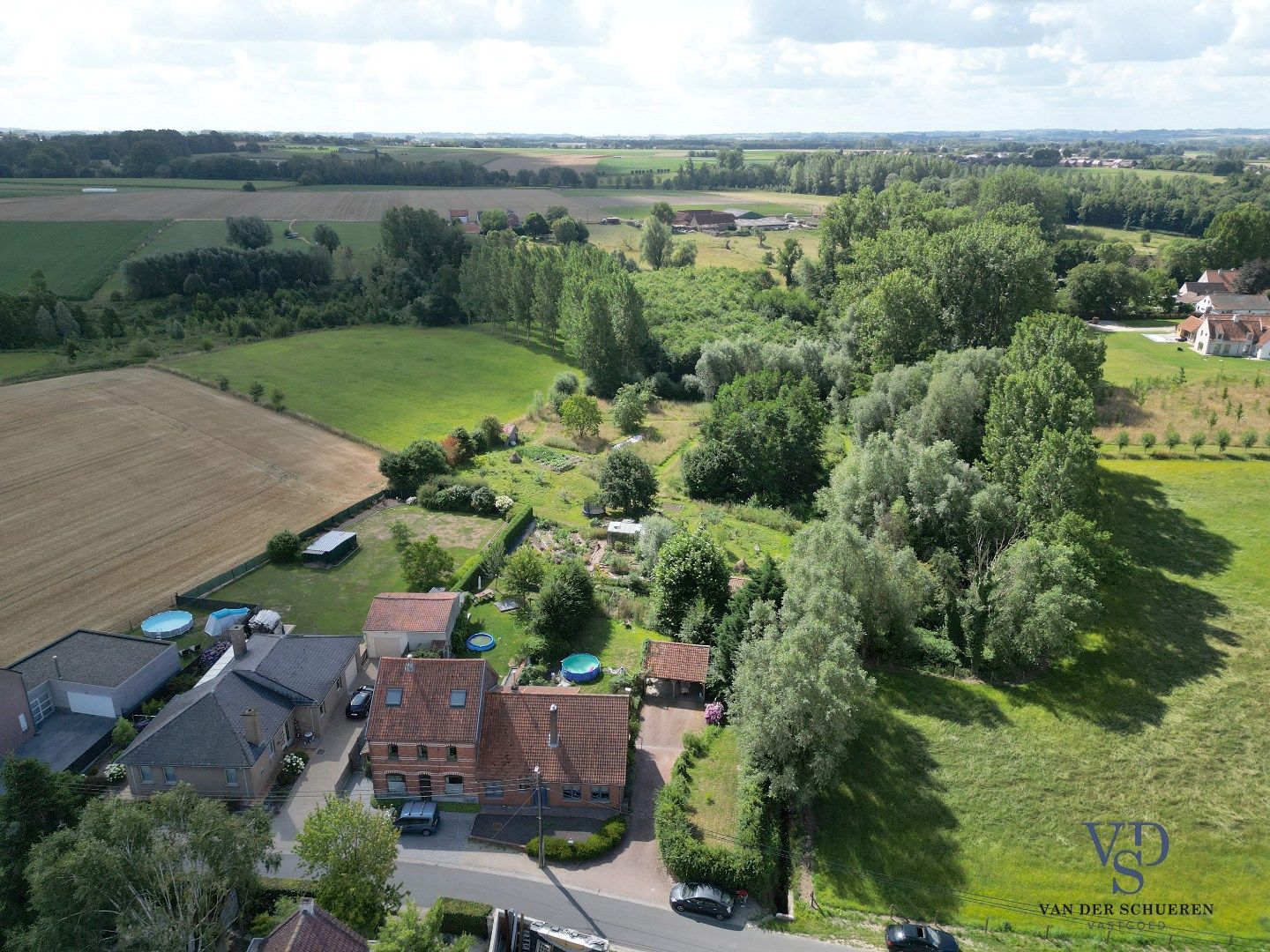 Halfopen woning in het groene Dikkelvenne foto 22