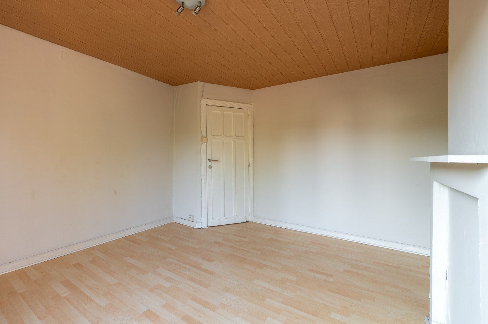 Centraal gelegen huis met 3 kamers en een aangename tuin foto 20