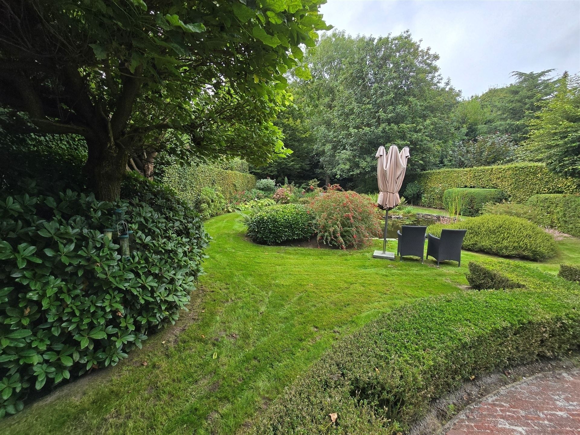 Exclusieve villa met tuin en vijver ! foto 21