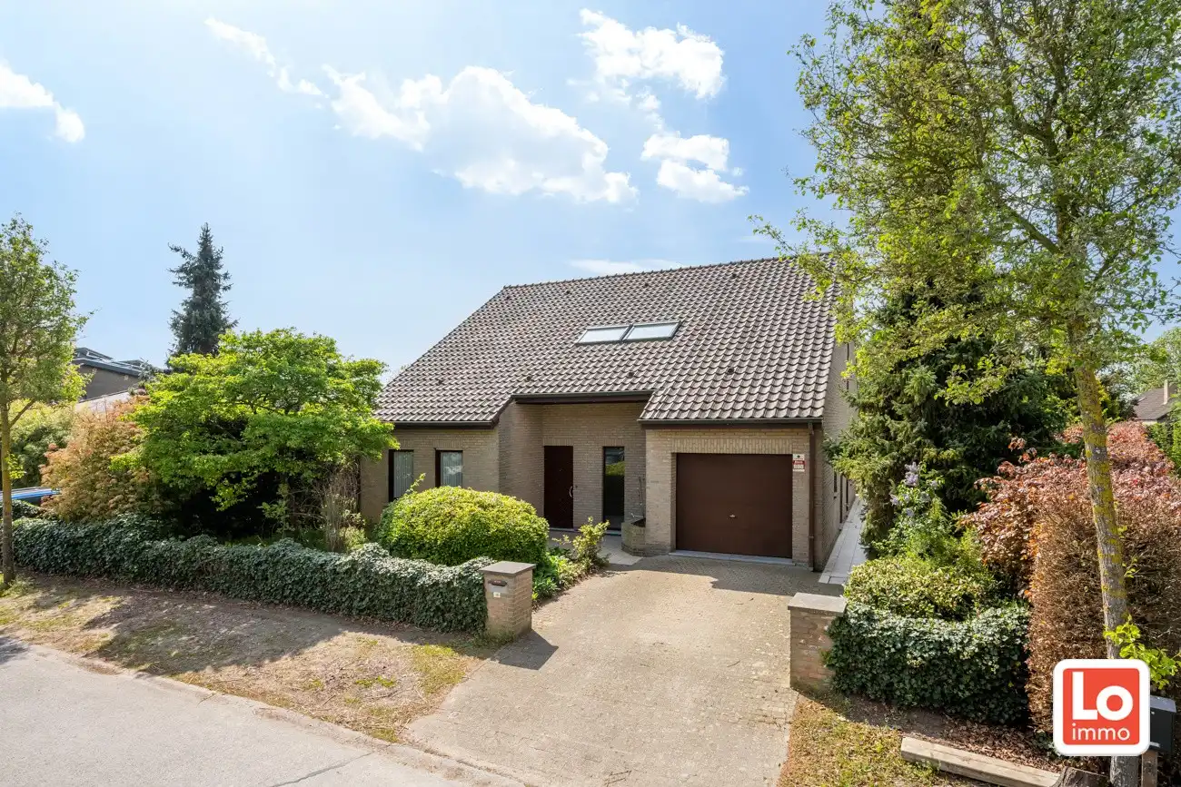 Degelijke open (kangoeroe)woning met inpandige garage en gezellige zuidwest georiënteerde tuin op een rustige locatie nabij het centrum van Lochristi! foto 30