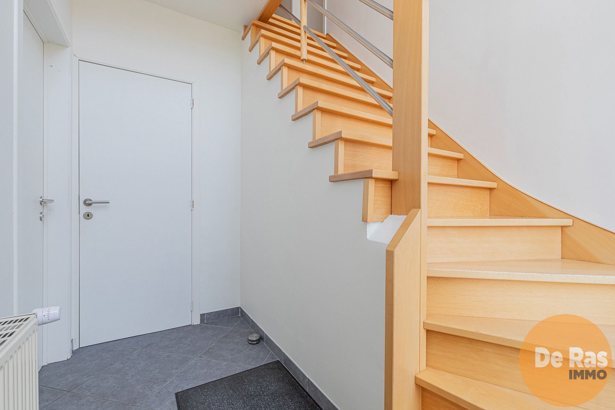 ZELE -Instapklare woning met 3 kamers op uitstekende locatie foto 10
