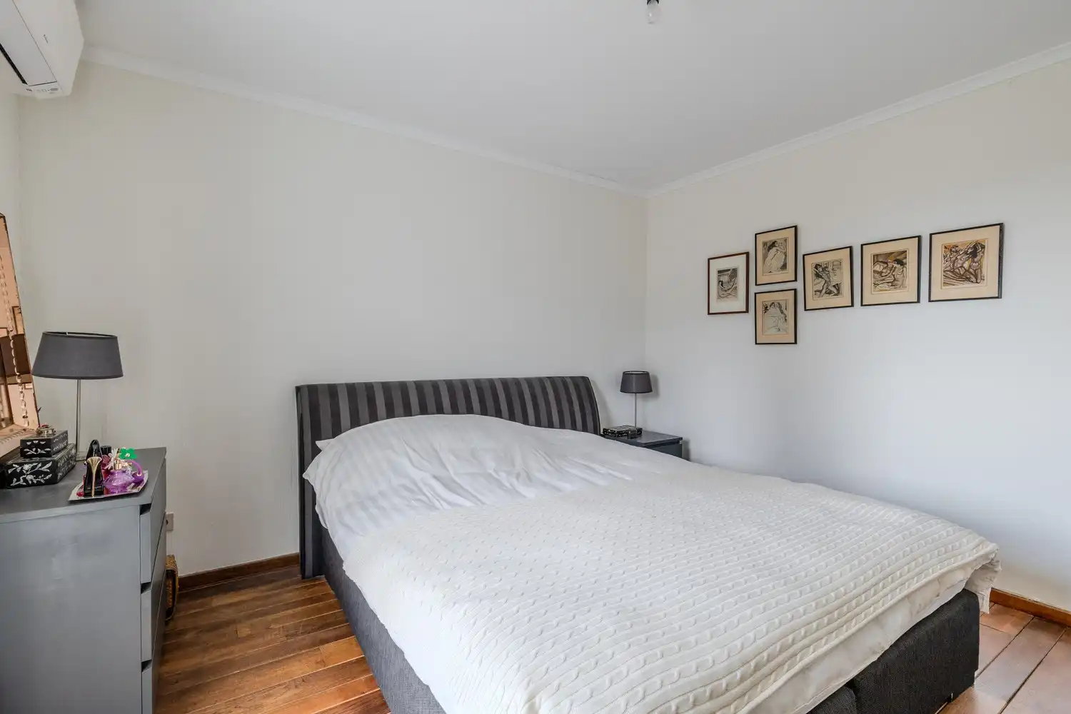 Ruim penthouse in centrum Lanaken met 3 slaapkamers en panoramisch uitzicht foto 16