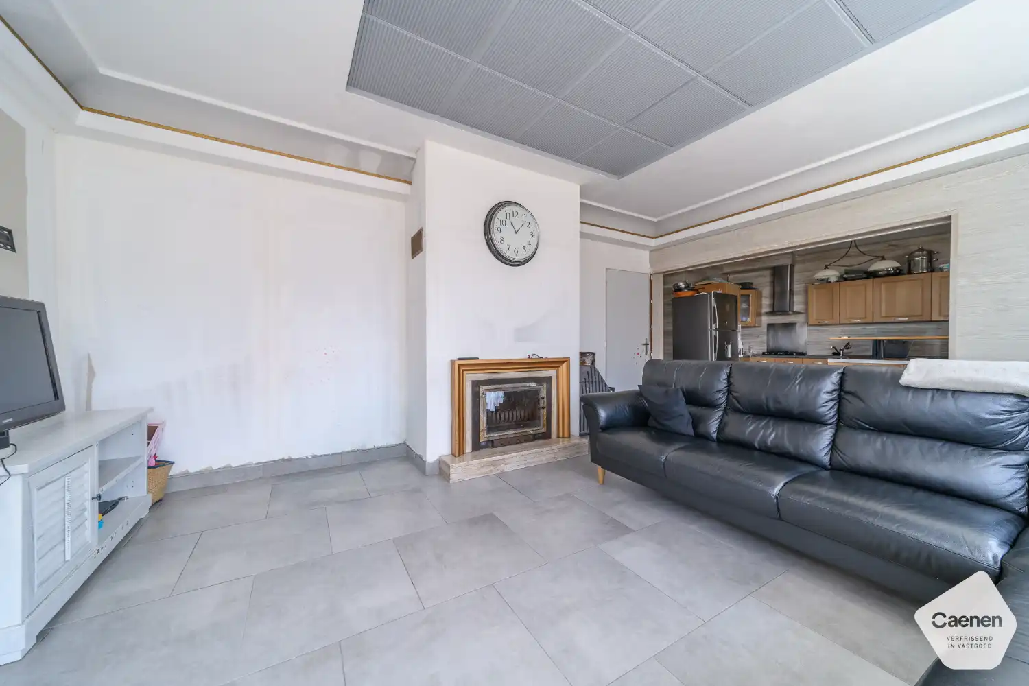 Te Koop – Handelszaak met Ruime Woning op Toplocatie aan de Belgisch-Franse Grens foto 7