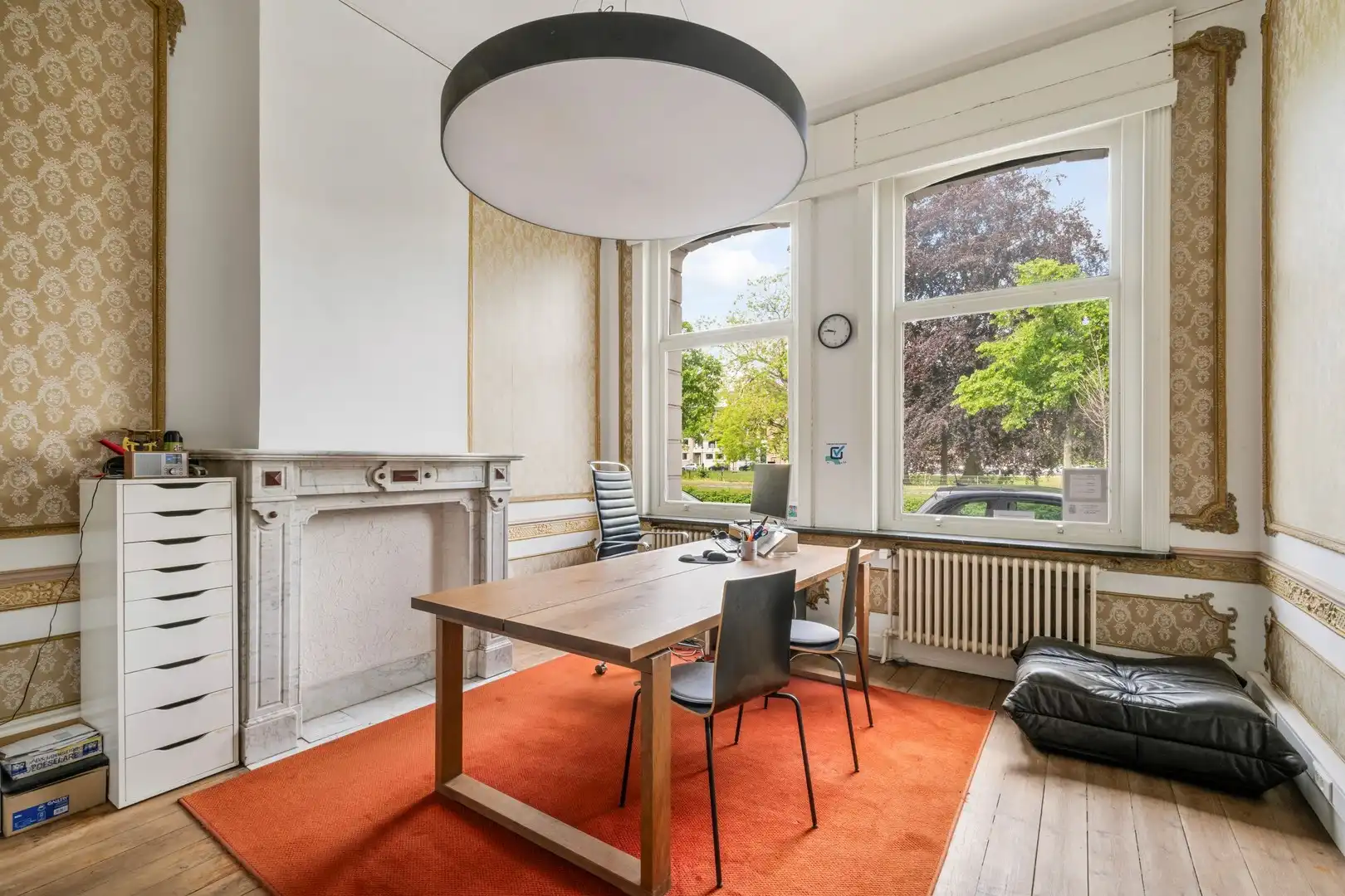 Uiterst ruim burgerhuis met prachtige tuin en enorm veel mogelijkheden foto 4