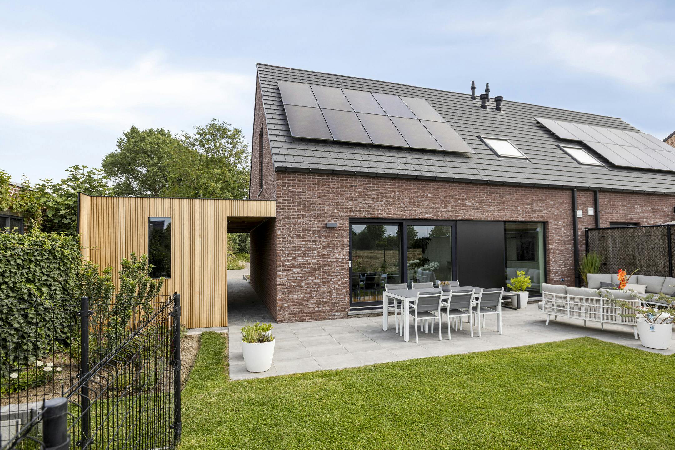 Energiezuinig halfopen huis in rustige straat te Izegem! foto 26