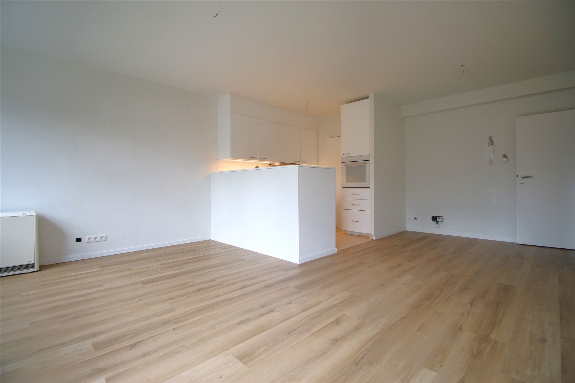 ()=>{if(producerUpdateValueVersion(node),producerAccessed(node),node.value===ERRORED)throw node.error;return node.value} Victor Allardstraat 233 - 1180 UKKEL