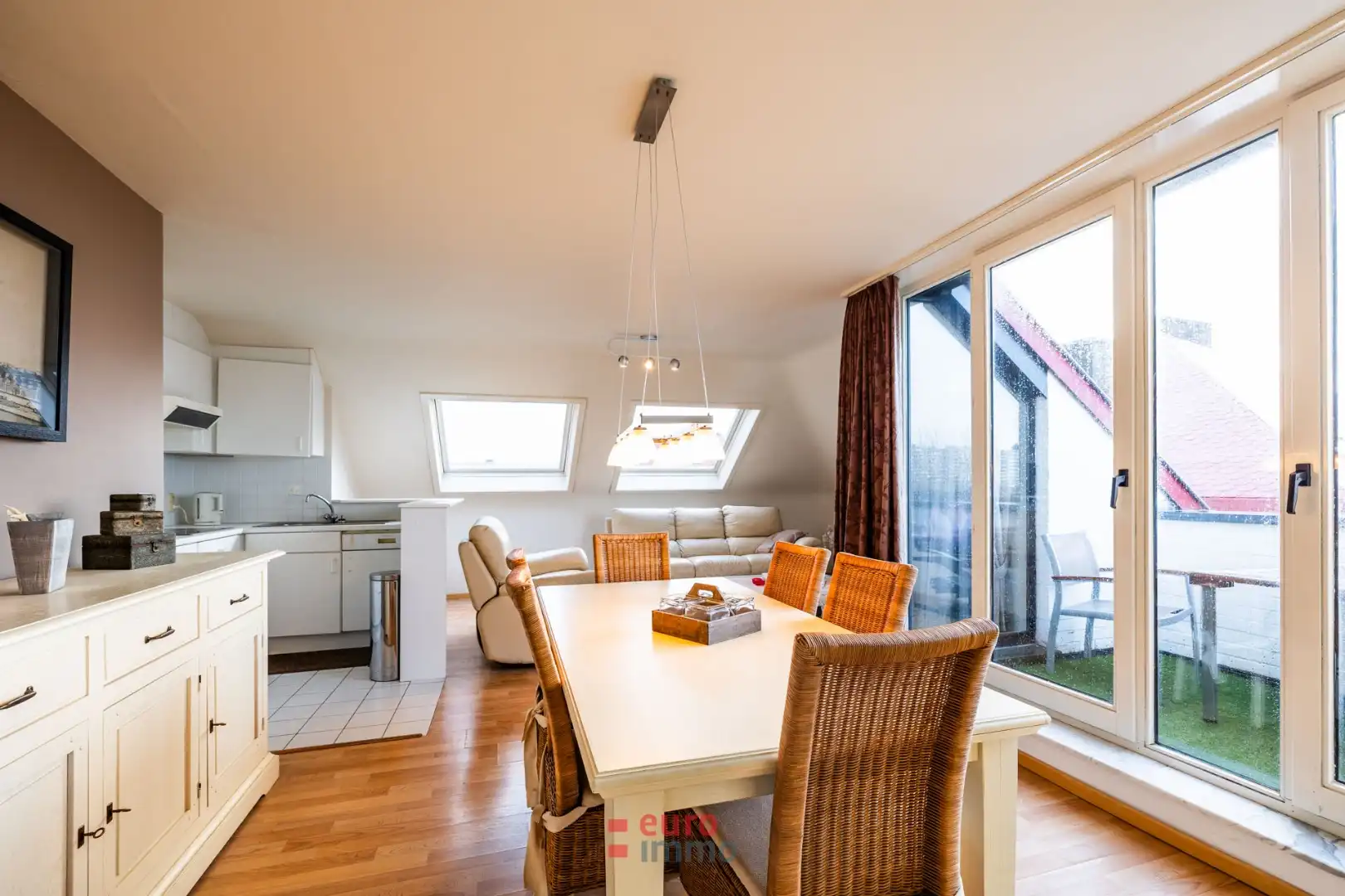 Prachtig 2-slaapkamer appartement te koop aan de Westendelaan, Middelkerke - Een ideale investeringskans! foto 3