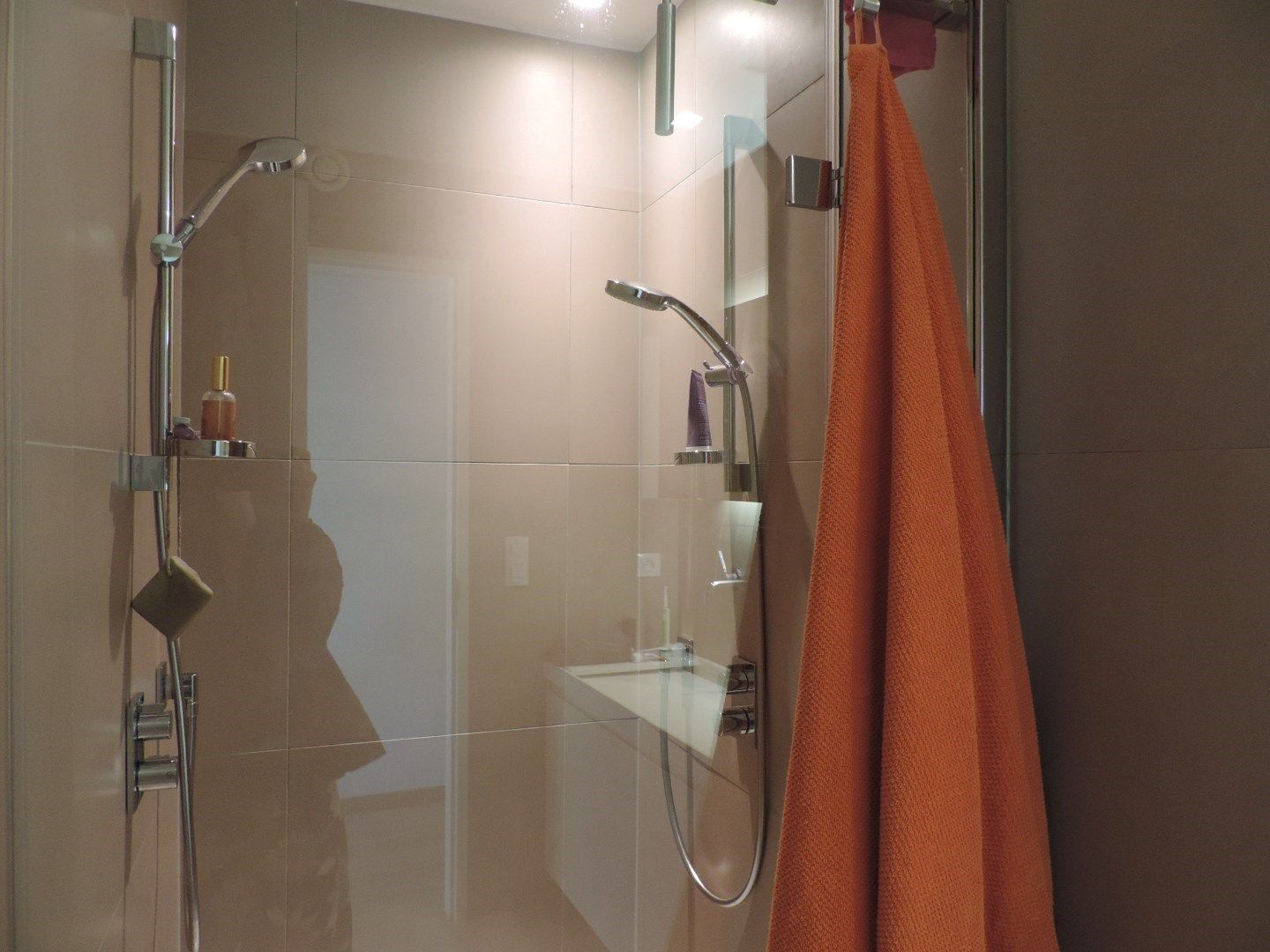 Exclusief appartement op een toplocatie in hartje Brugge met veel licht en mooi uitzicht. foto 11