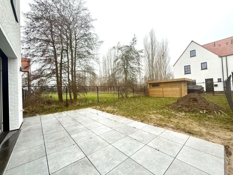 Ruime nieuwbouwwoning met 3 slaapkamers, tuin en carport foto 25