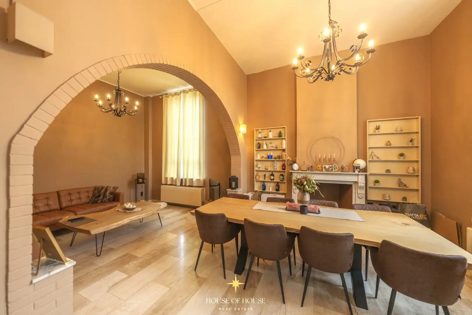 Exceptionele eigendom: Oude Gemeenteschool met directeurswoning , 3 appartementen en studio – zonder renovatieverplichting & mogelijkheid vakantieverhuur foto 5