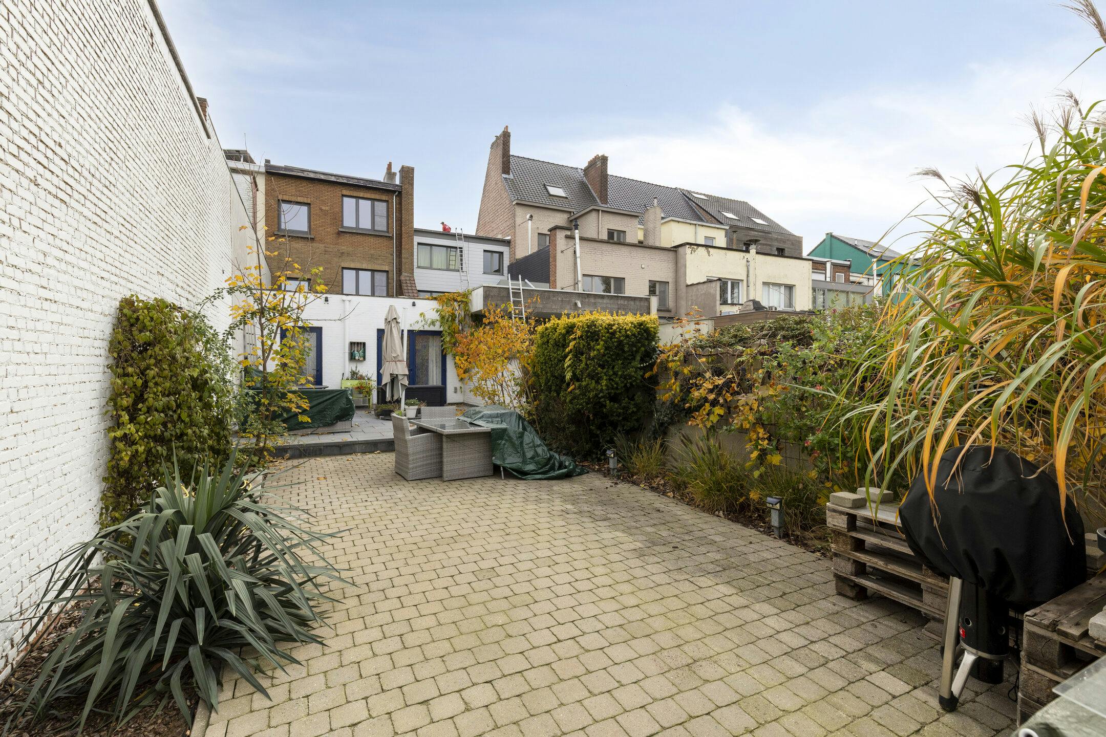 Zeer ruime centraal gelegen gezinswoning in Sint-Niklaas foto 28