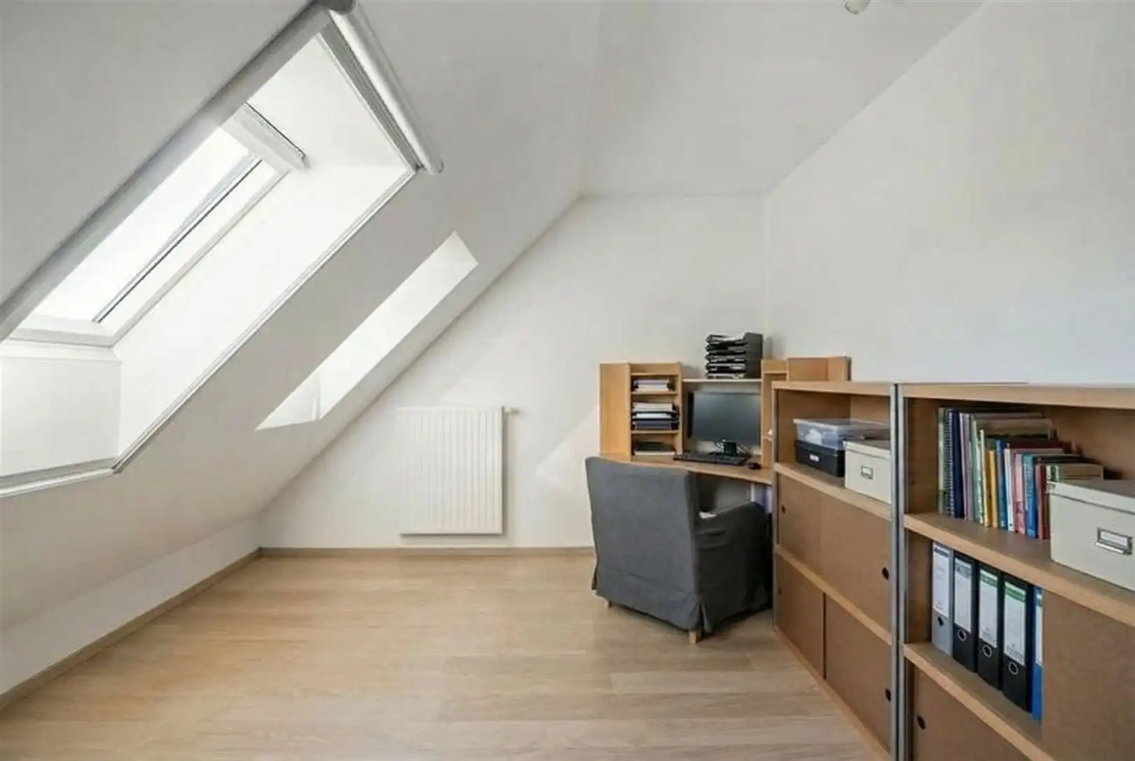 Recente & verrassende ruime woning met commercieel gelijkvloers foto 12
