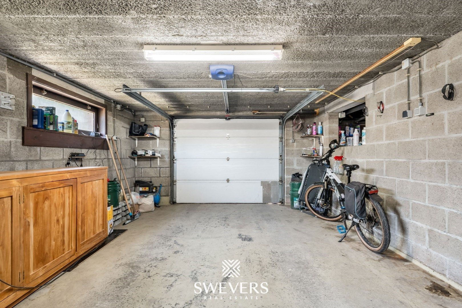 Ruime gezinswoning met zonnepanelen, kelder en zonnige tuin op topligging foto 21