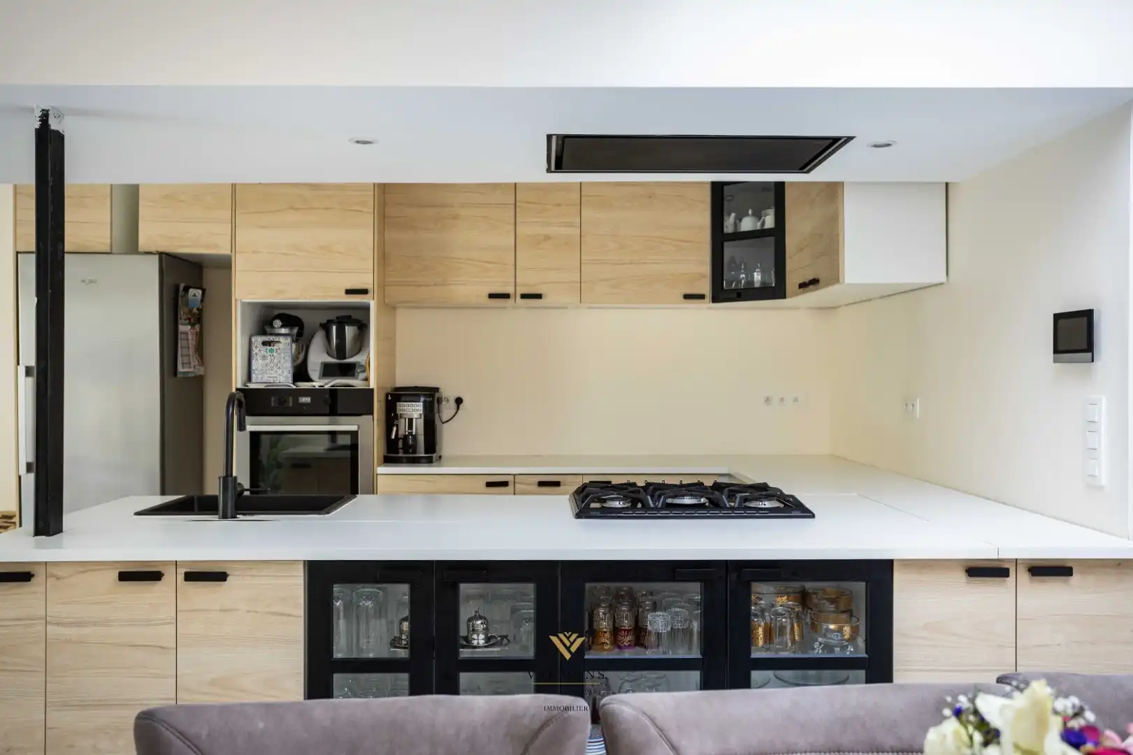 Gerenoveerde moderne woning met 4 slaapkamers en stadstuin foto 12